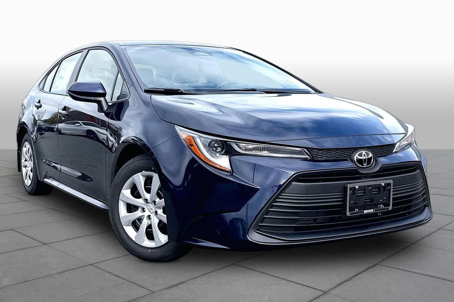New 2027 Toyota Corolla LE FWD image 2