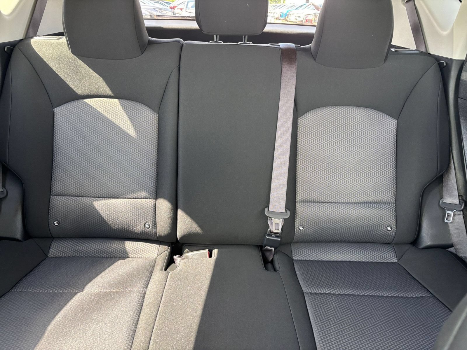 Used 2025 Kia Soul LX w/ LX Technology Package FWD image 36