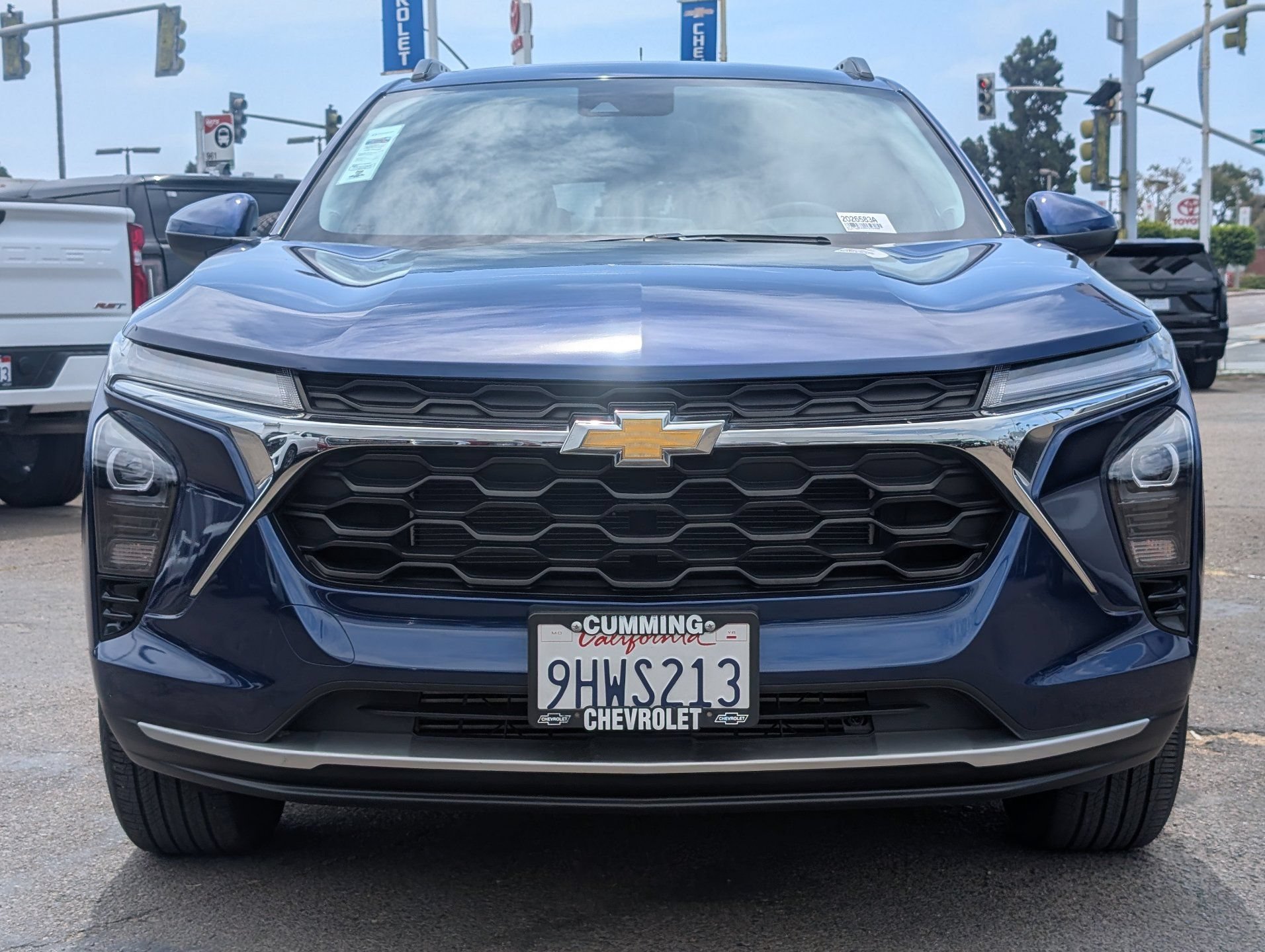 Used 2024 Chevrolet Trax LT FWD image 5