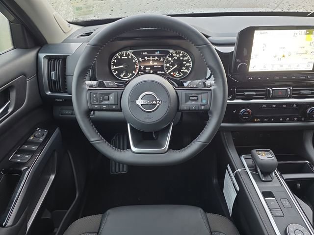 New 2025 Nissan Pathfinder SL w/ SL Premium Package image 18