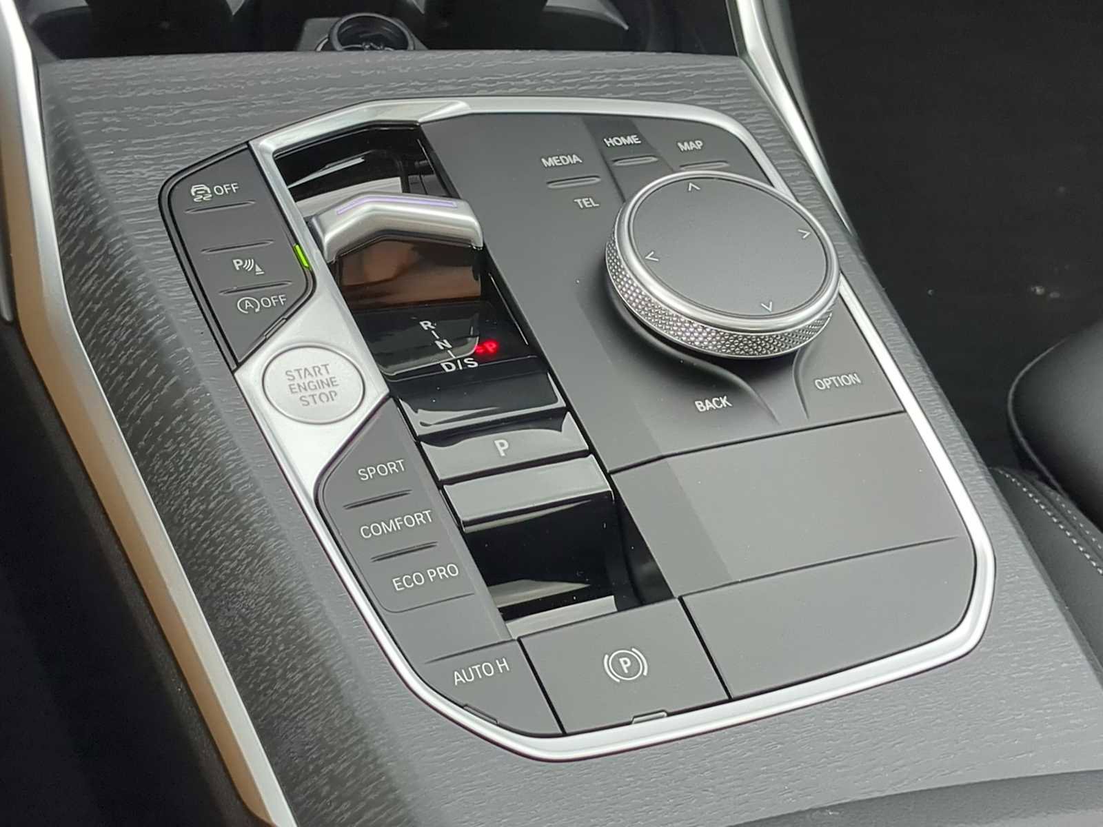 Used 2025 BMW 330i xDrive Sedan w/ Convenience Package image 34