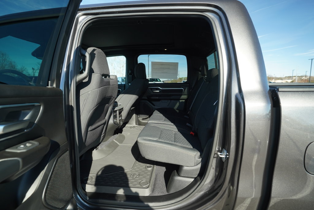 New 2026 RAM 1500 Big Horn AWD/4WD image 15