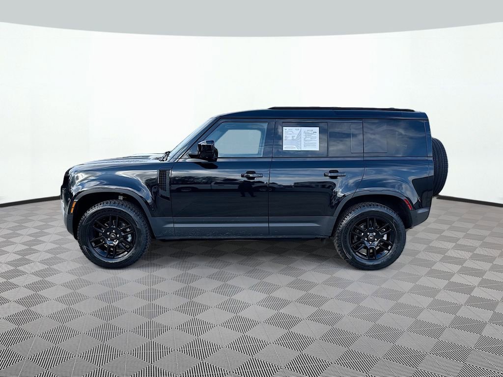 Used 2025 Land Rover Defender 110 S AWD/4WD image 9