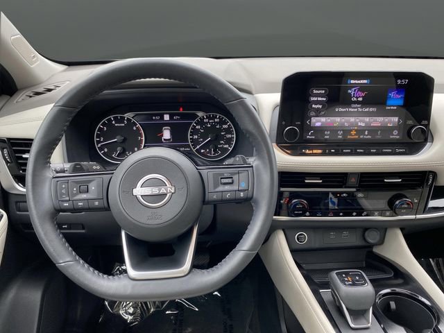 Used 2023 Nissan Rogue SL w/ SL Premium Package image 5