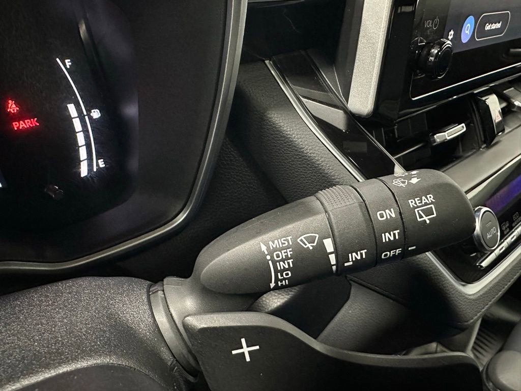 Used 2025 Toyota Corolla Cross XSE image 22