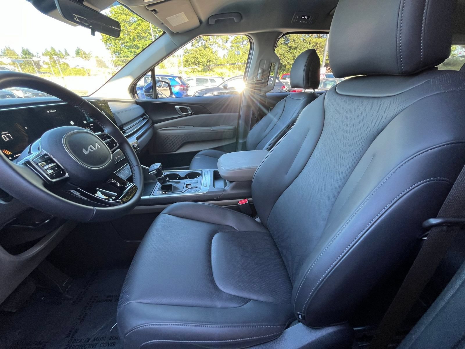 Used 2026 Kia Carnival FWD image 29