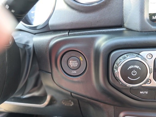 Used 2023 Jeep Wrangler Unlimited Sahara w/ Cold Weather Group image 27