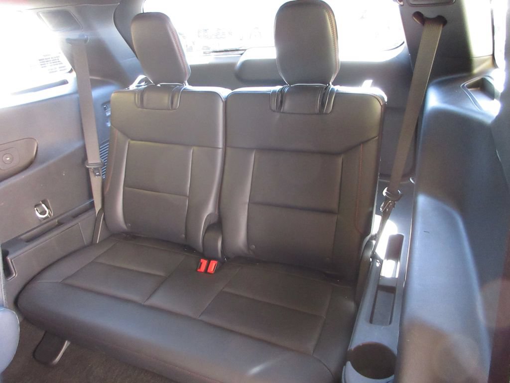 Certified 2026 Ford Explorer ST-Line w/ ST-Line Street Pack RWD image 25
