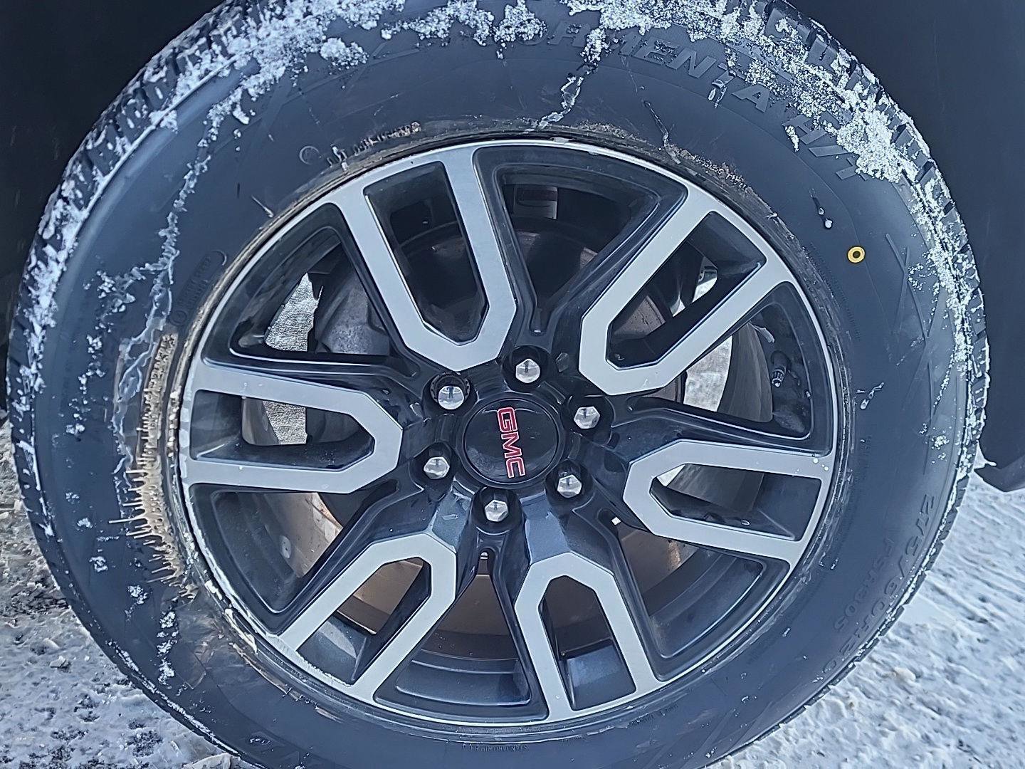 Used 2023 GMC Sierra 1500 AT4 w/ AT4 Premium Package image 3