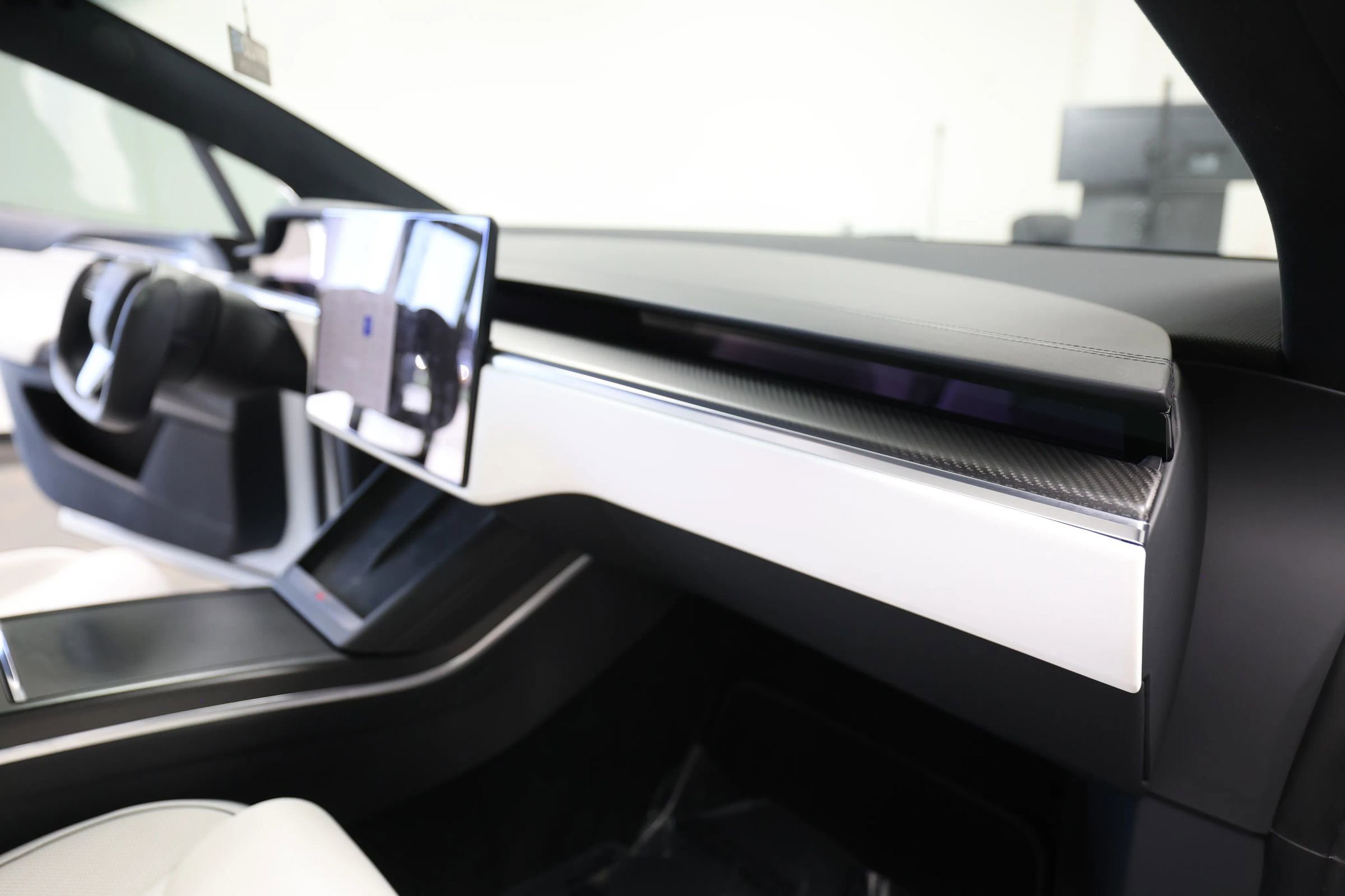 Used 2022 Tesla Model X Plaid image 41
