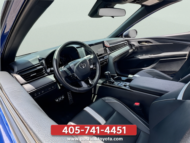 Used 2025 Toyota Camry SE FWD image 19