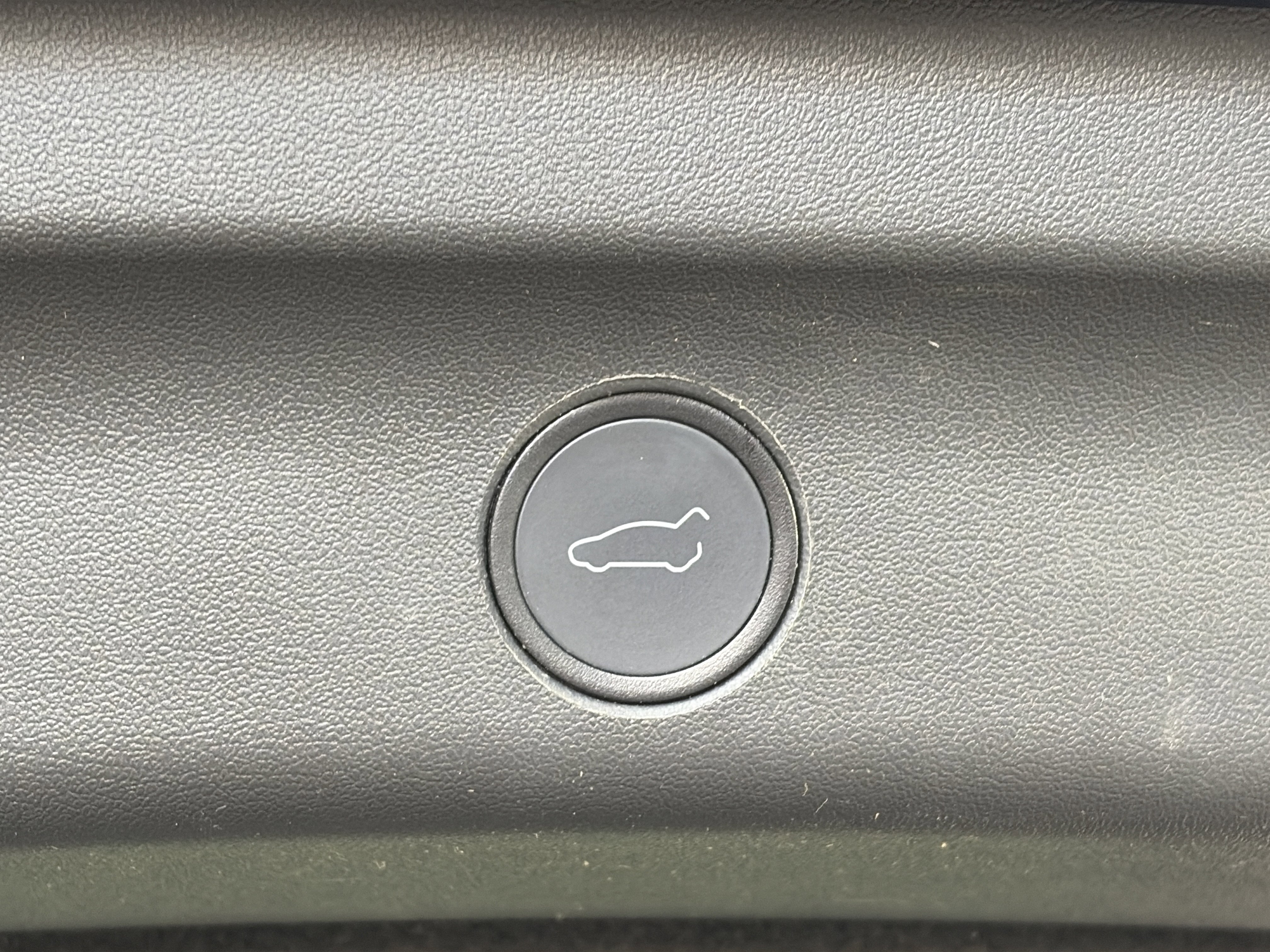 Used 2021 Tesla Model Y Long Range image 15