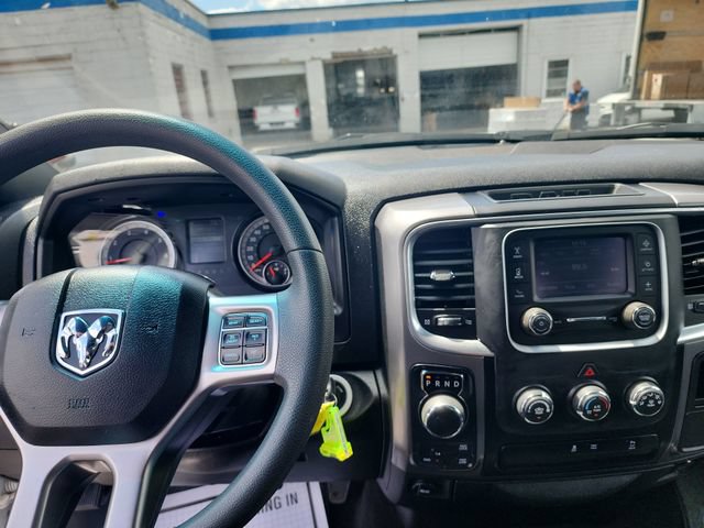 Used 2024 RAM 1500 Warlock AWD/4WD image 34