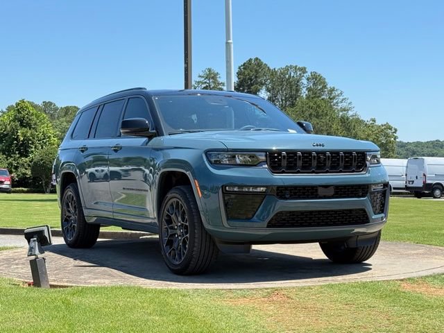 New 2026 Jeep Grand Cherokee L Summit AWD/4WD image 1