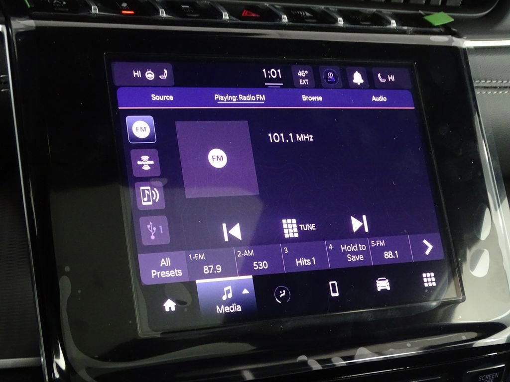 New 2025 Jeep Grand Cherokee Altitude image 34