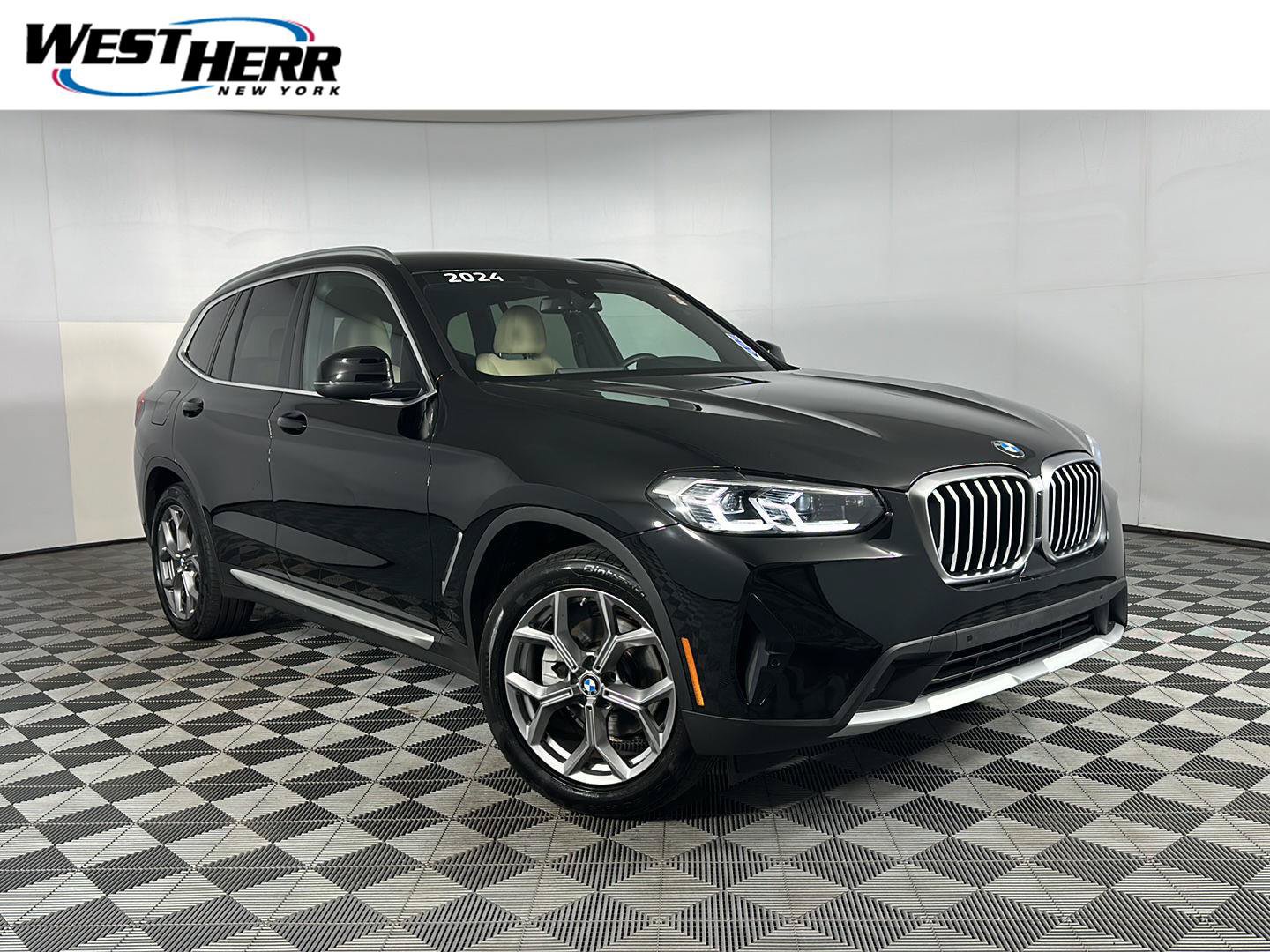 Used 2024 BMW X3 xDrive30i AWD/4WD image 1