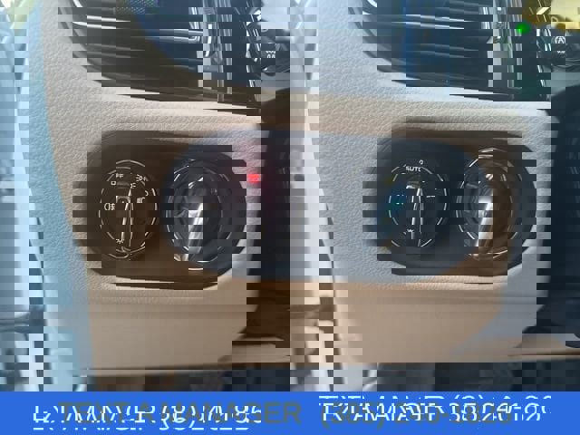 Used 2025 Porsche Macan image 23