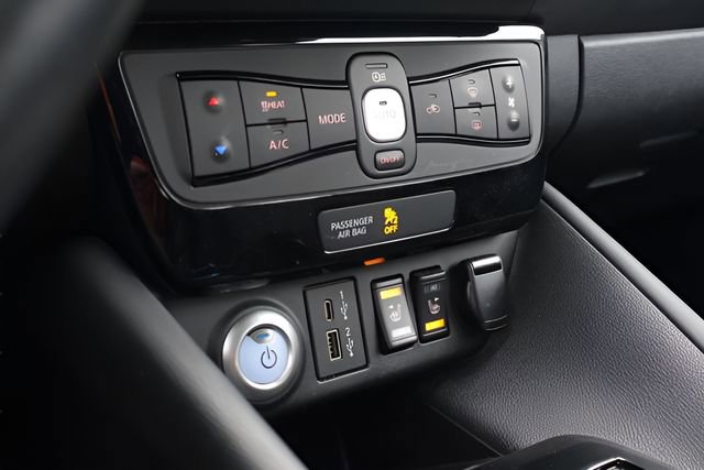 Used 2021 Nissan Leaf SV image 23