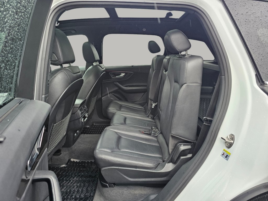 Used 2019 Audi Q7 3.0T Prestige w/ Prestige Package AWD/4WD image 24