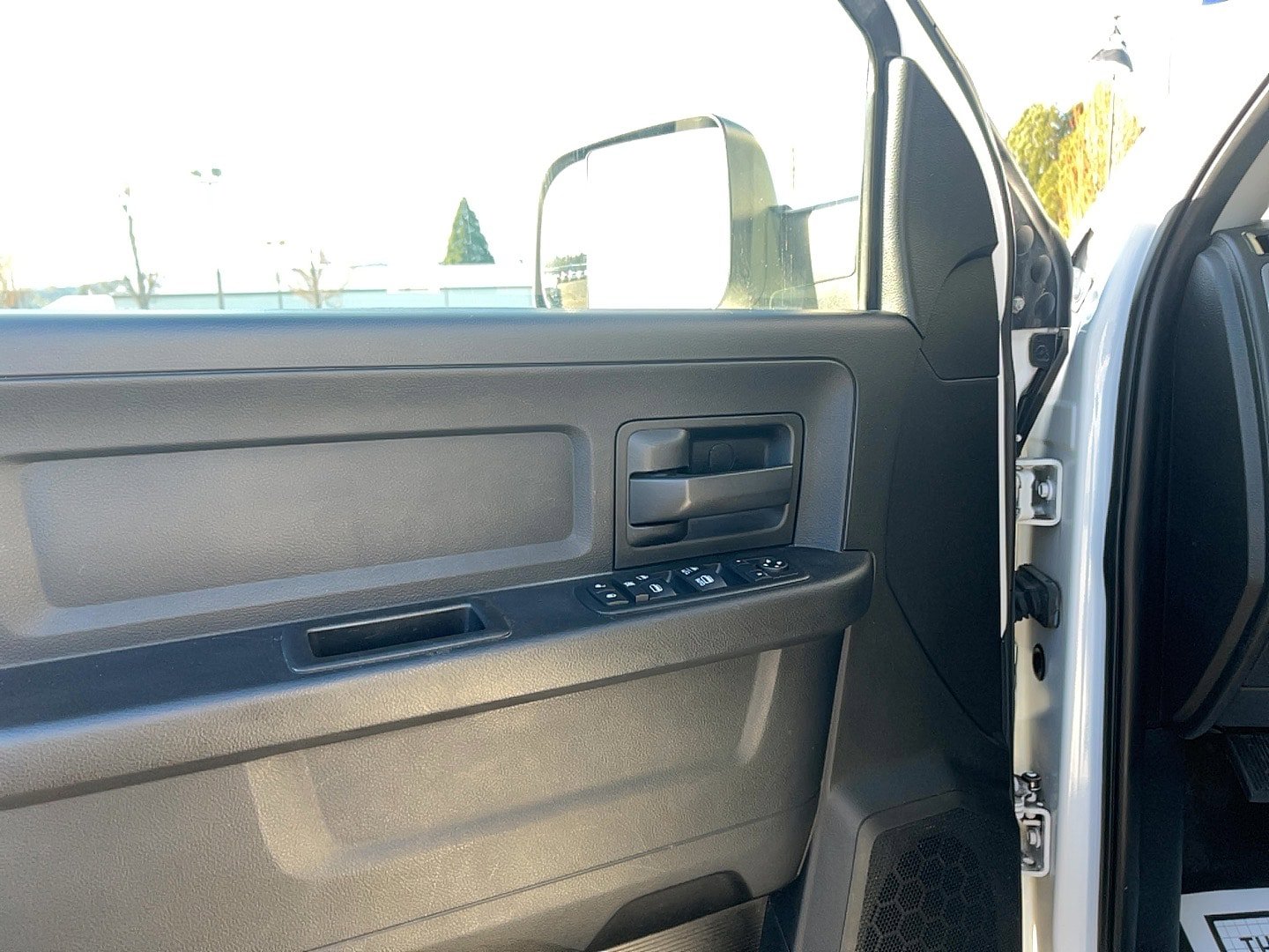 Used 2018 RAM 2500 Tradesman image 10