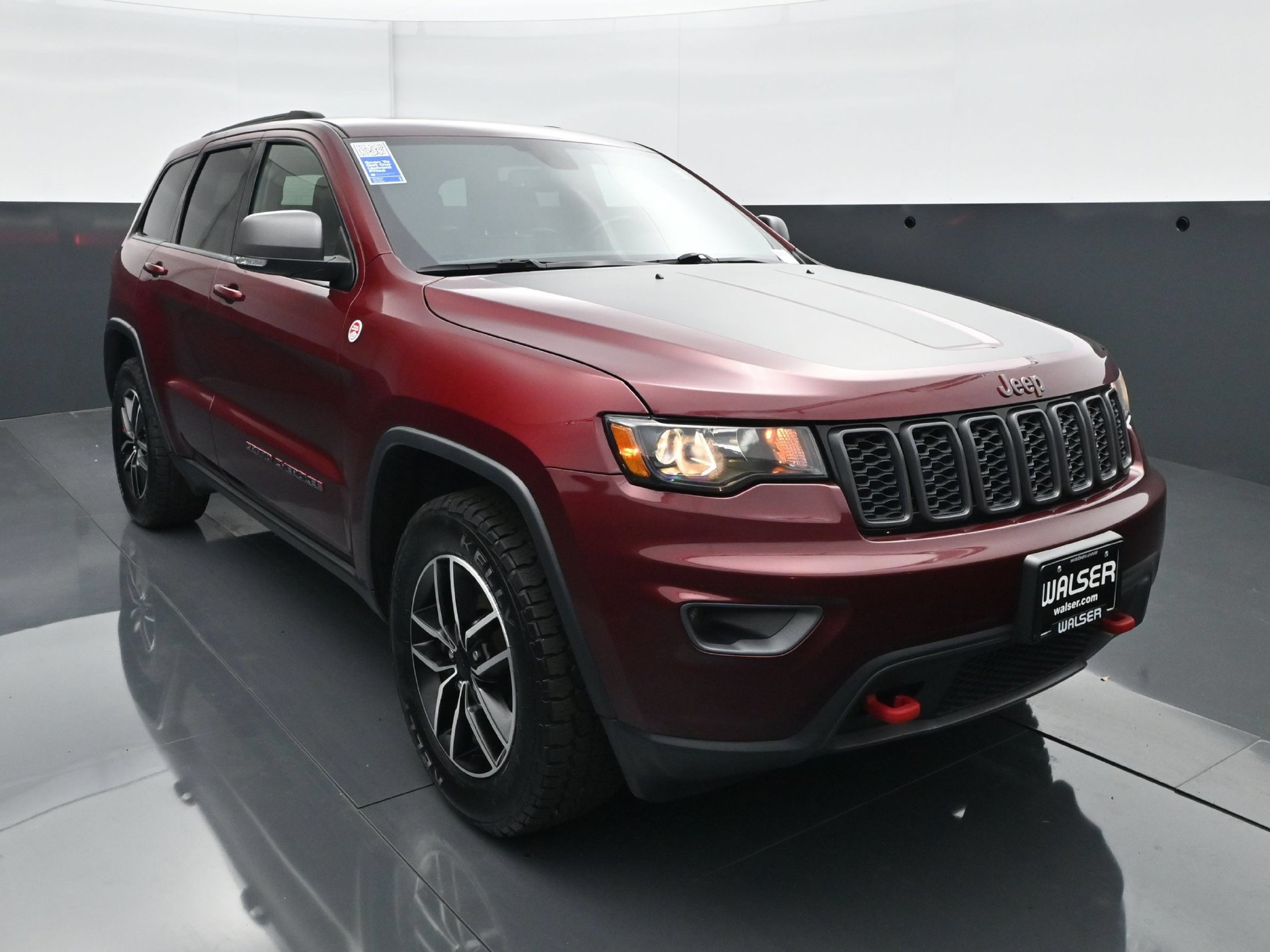 Used 2021 Jeep Grand Cherokee Trailhawk w/ Trailhawk Luxury Group AWD/4WD image 11