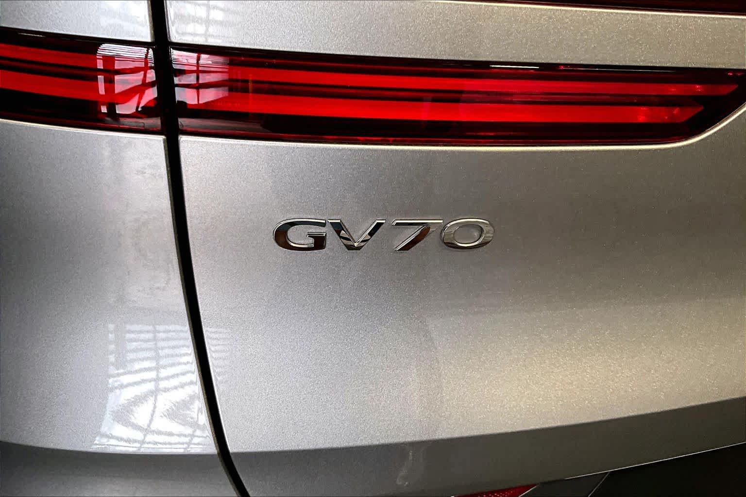 Used 2026 Genesis GV70 2.5T Advanced AWD/4WD image 10
