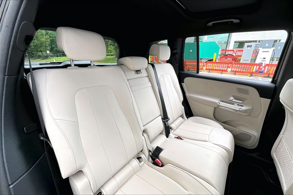 Used 2026 Mercedes-Benz GLB 250 4MATIC image 29