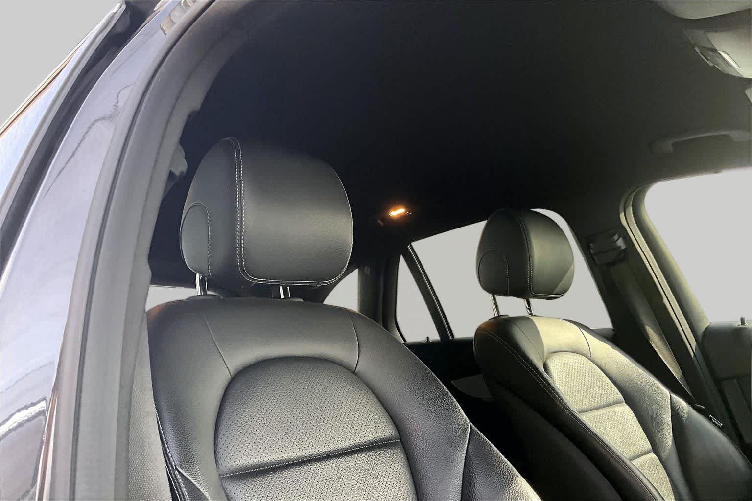 Used 2021 Mercedes-Benz GLC 300 image 14