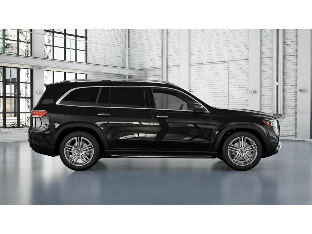 Used 2024 Mercedes-Benz GLS 450 4MATIC image 2