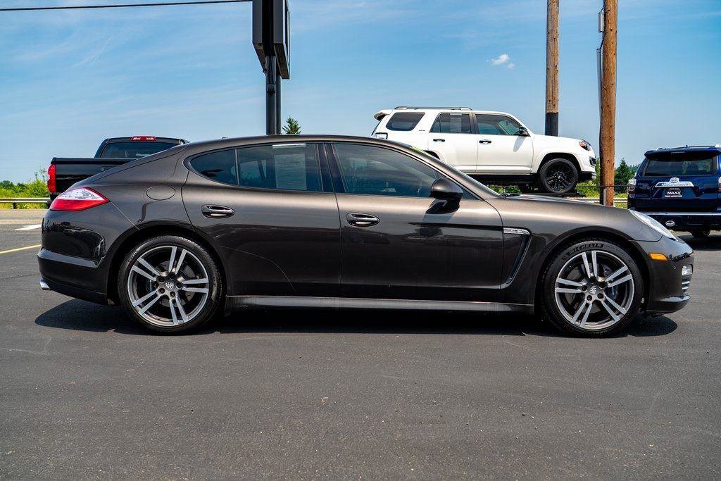 Used 2013 Porsche Panamera 4 w/ Premium Pkg image 8