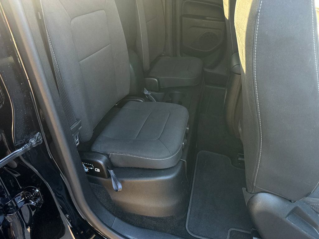 Used 2017 Chevrolet Colorado LT RWD image 49