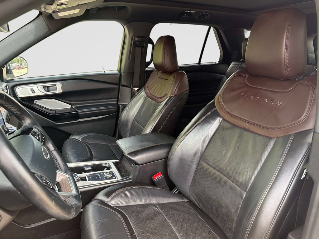 Used 2023 Ford Explorer Platinum w/ Technology Package AWD/4WD image 21