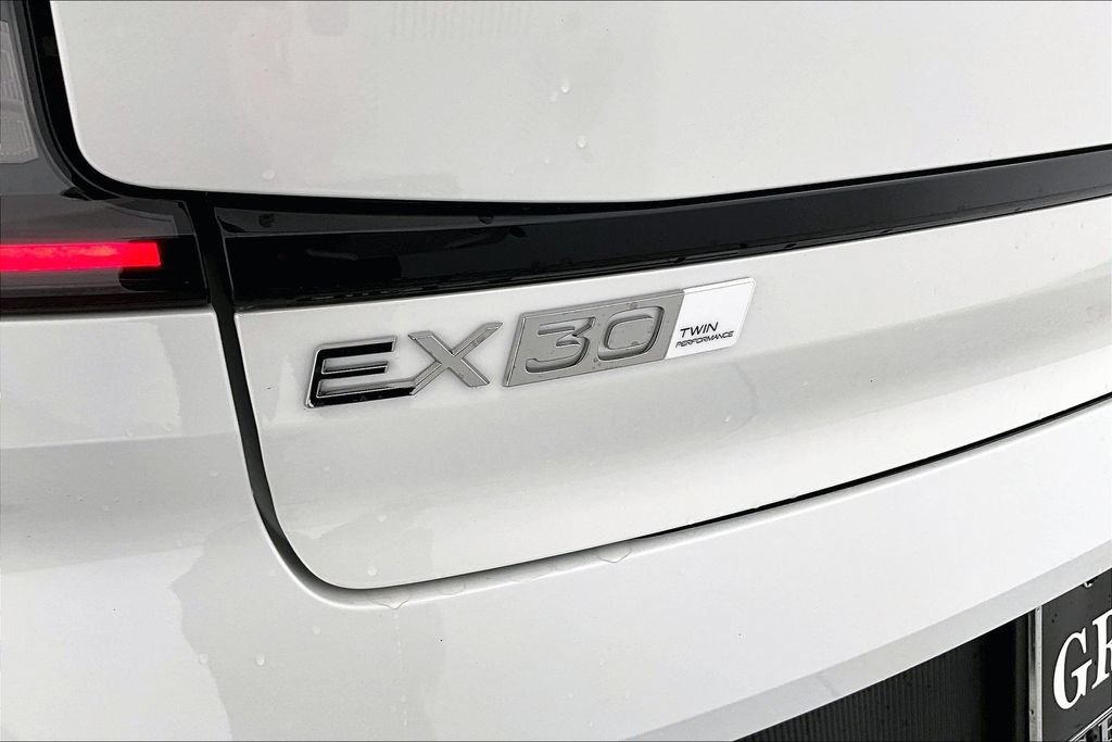 New 2026 Volvo EX30 Plus w/ Protection Package Premier AWD/4WD image 30