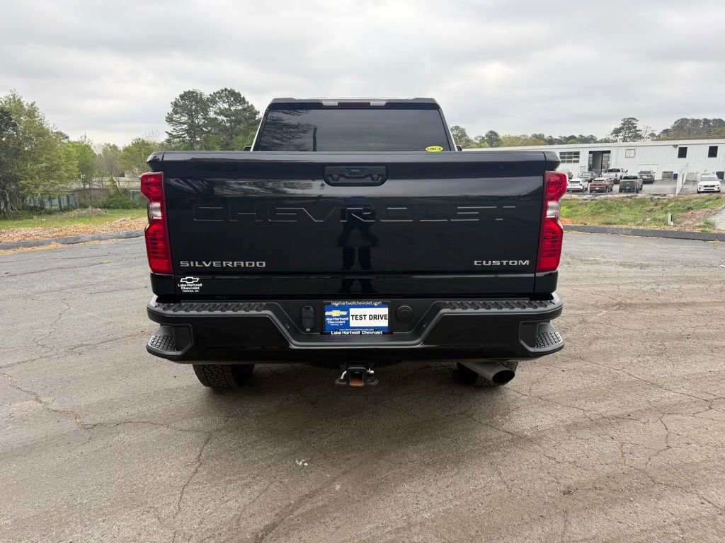 Used 2022 Chevrolet Silverado 2500 Custom w/ Custom Value Package image 5
