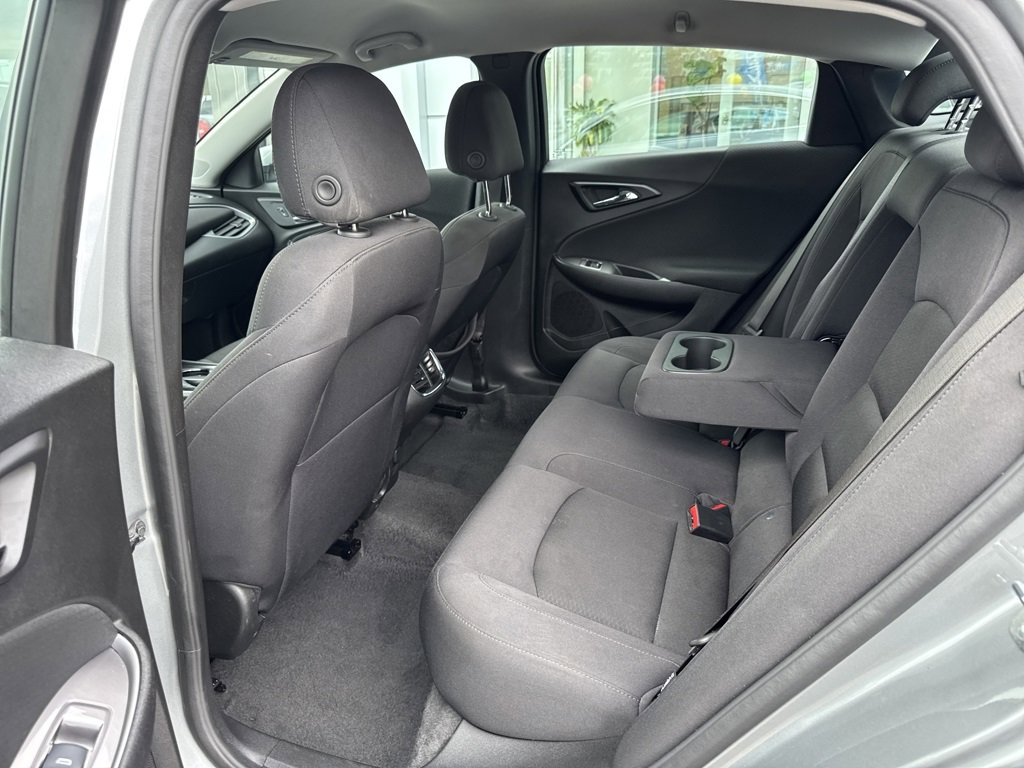 Used 2025 Chevrolet Malibu LT image 10