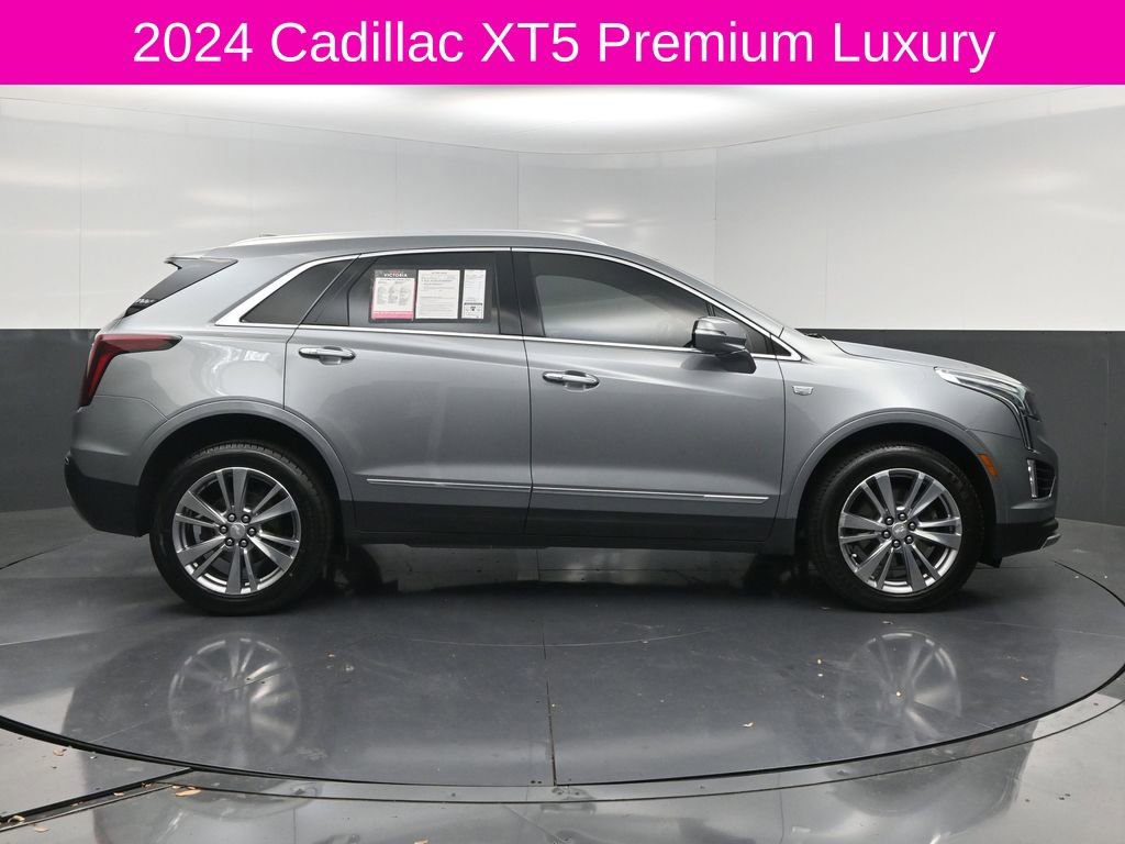 Used 2024 Cadillac XT5 Premium Luxury image 4