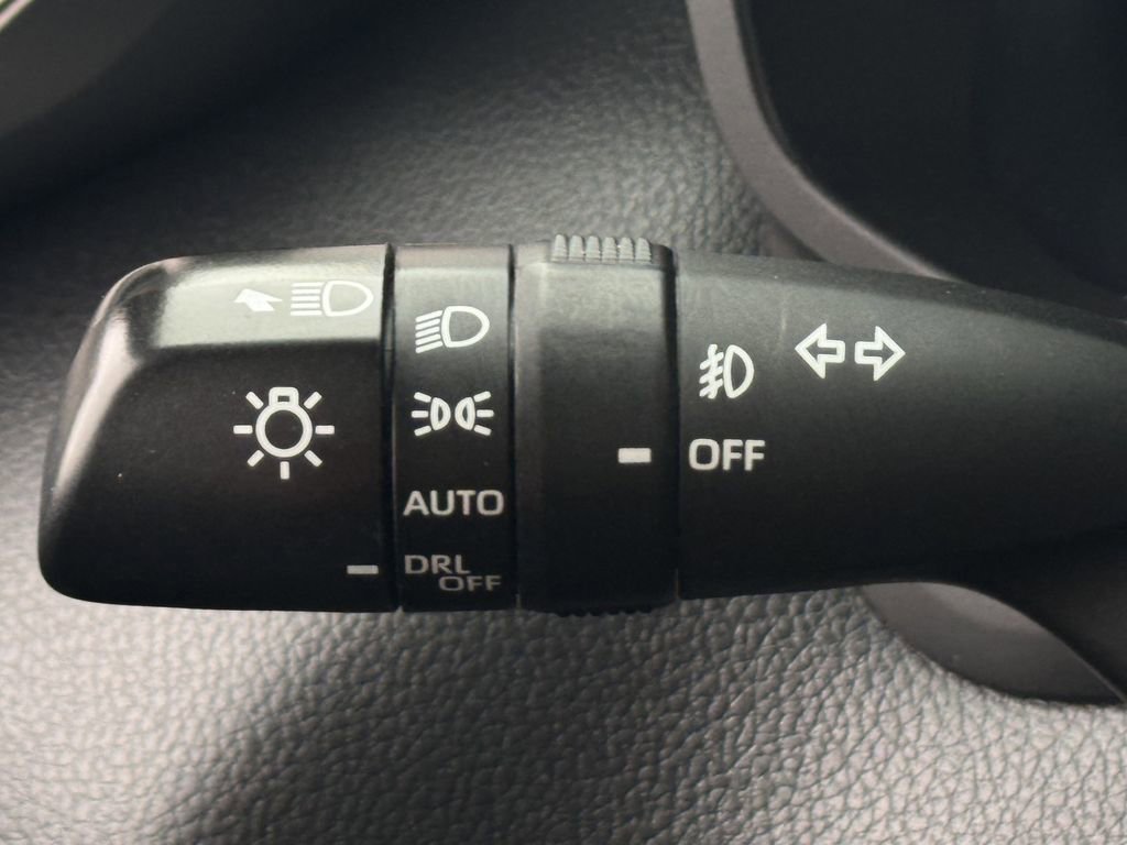 Used 2023 Toyota Tundra Limited w/ Power Package image 23