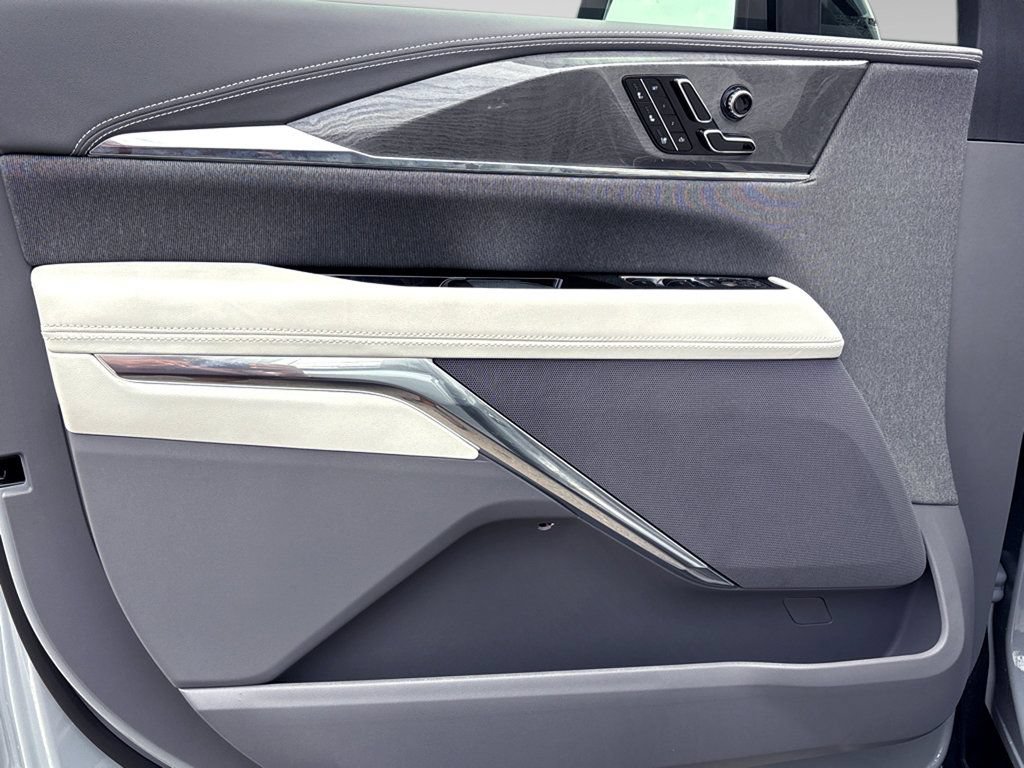 New 2026 Cadillac Escalade IQL Sport 1 AWD/4WD image 19