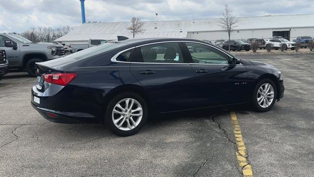 Used 2016 Chevrolet Malibu LT FWD image 9