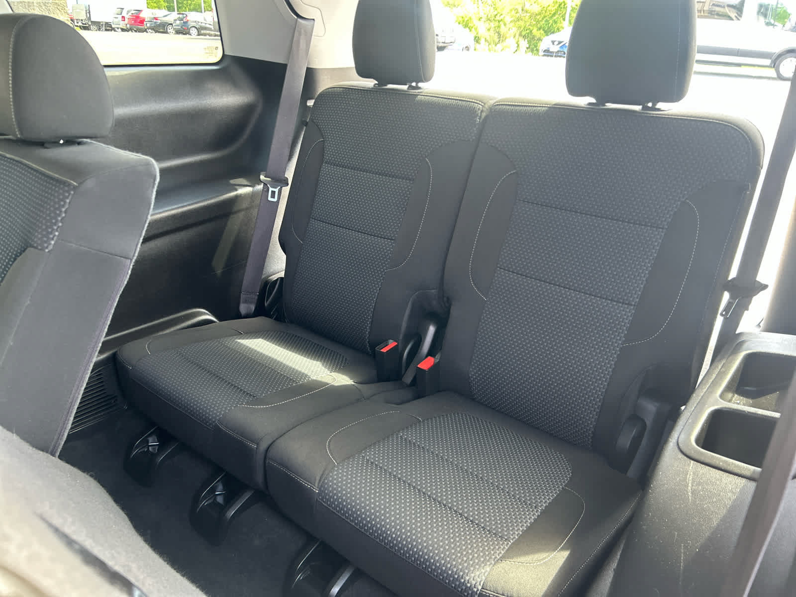 Used 2020 GMC Acadia SLE FWD image 25