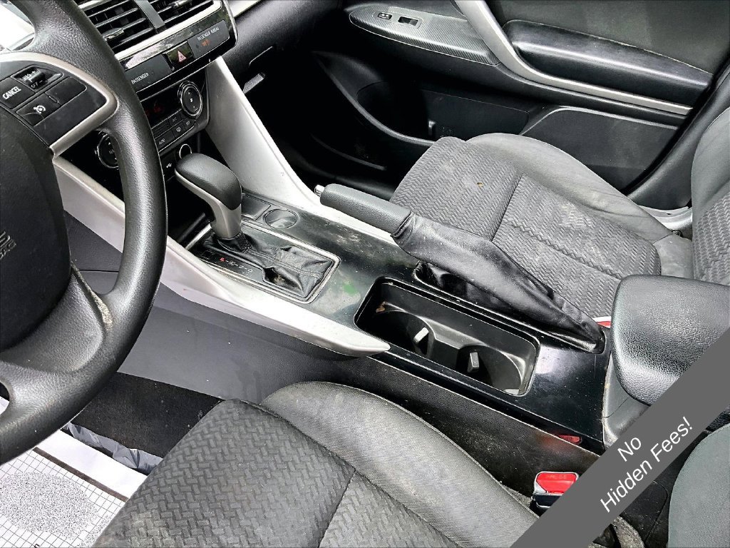 Used 2020 Mitsubishi Eclipse Cross ES FWD image 13