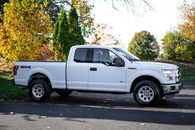 Used 2015 Ford F150 XLT w/ Trailer Tow Package AWD/4WD image 4