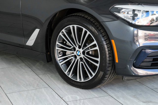 Used 2020 BMW 540i xDrive image 59
