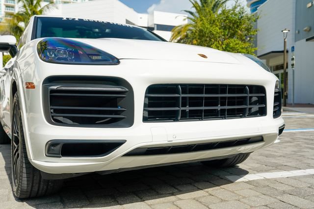 Used 2022 Porsche Cayenne GTS AWD/4WD image 41