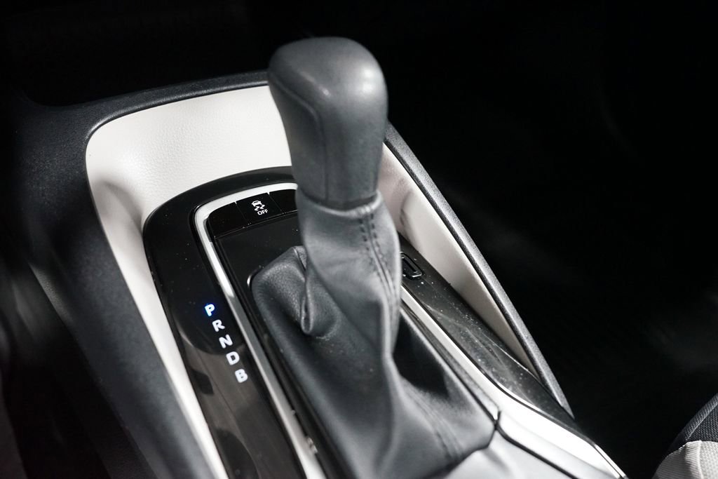 Certified 2025 Toyota Corolla LE image 21