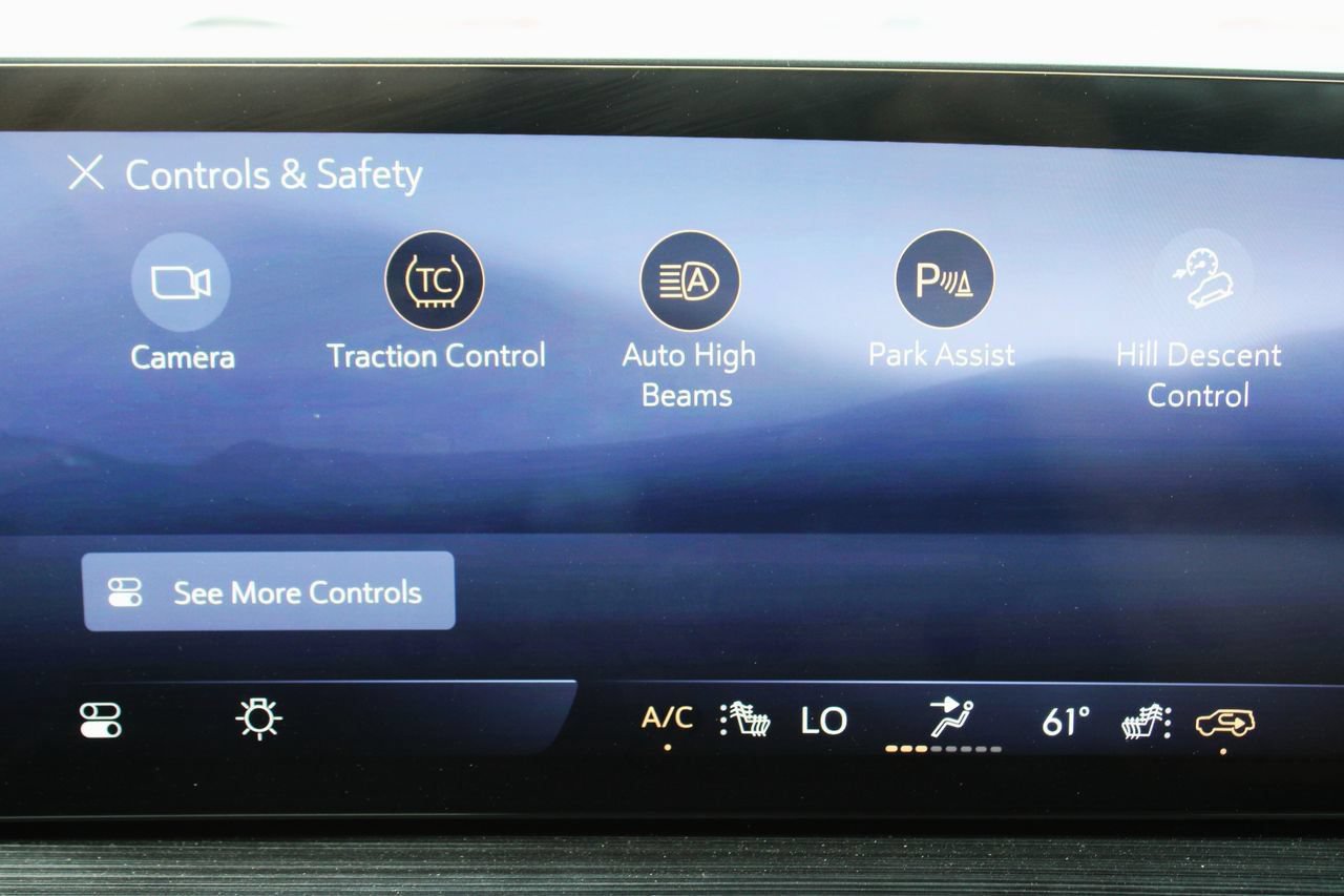 Used 2025 Buick Envision Sport Touring AWD/4WD image 25
