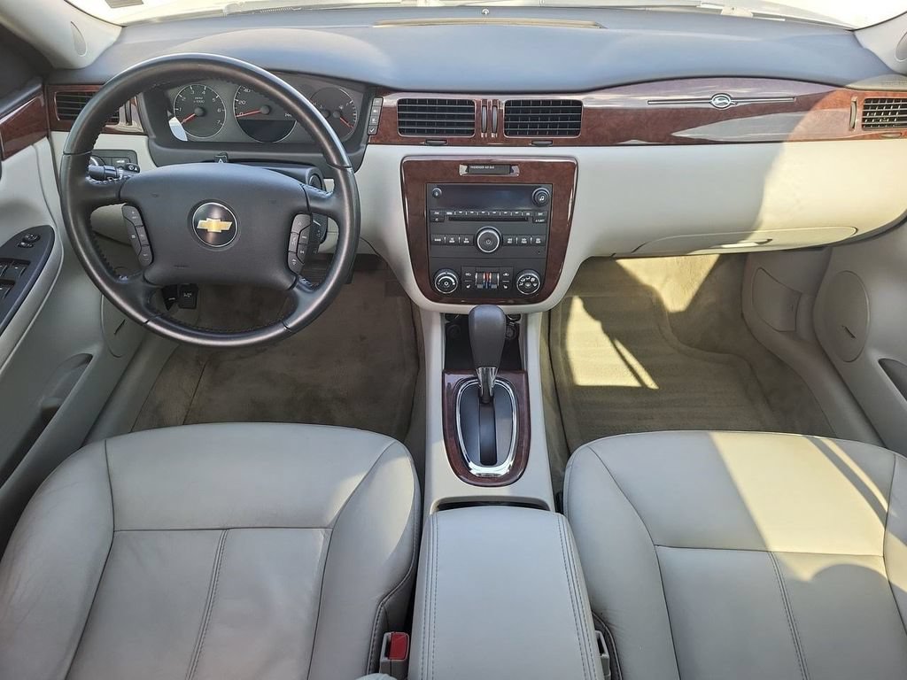 Used 2011 Chevrolet Impala LT w/ Luxury Edition Package FWD image 24