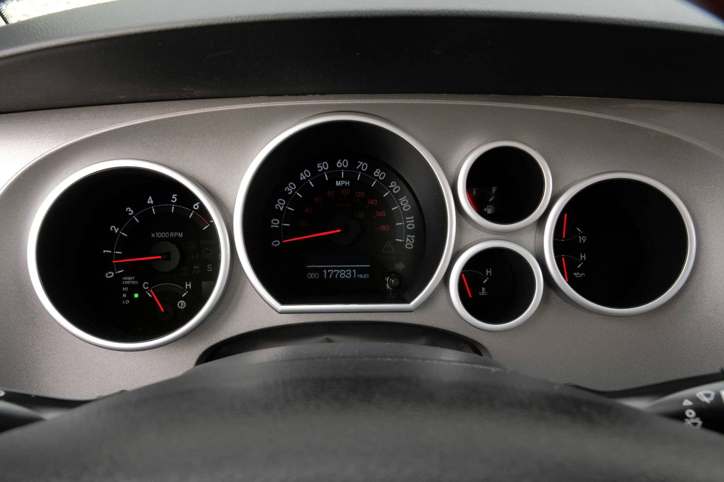 Used 2011 Toyota Sequoia Platinum AWD/4WD image 21