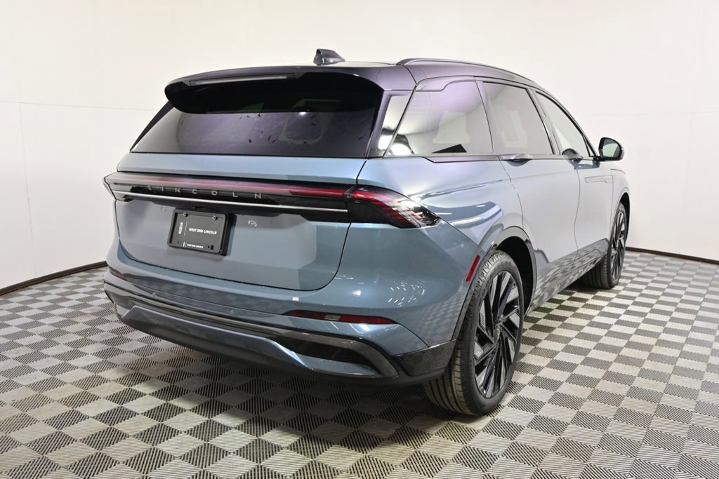 New 2026 Lincoln Nautilus Reserve w/ Jet Appearance Package image 6