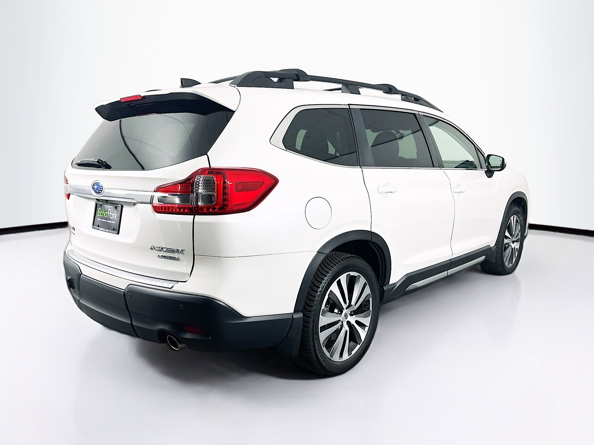 Used 2022 Subaru Ascent Limited w/ Technology Package image 9